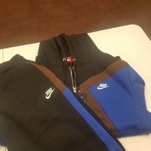 Nike Jogging suits
